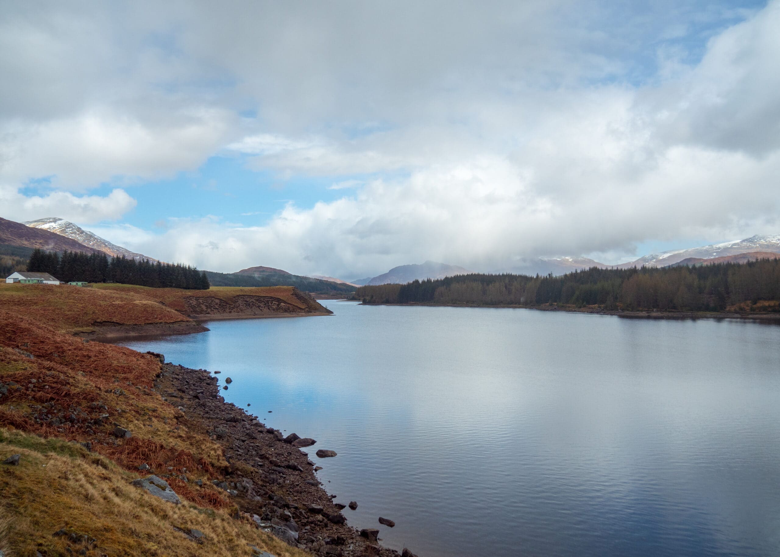 Loch Cluanie im Mai 20160502 150548 Schottland scaled