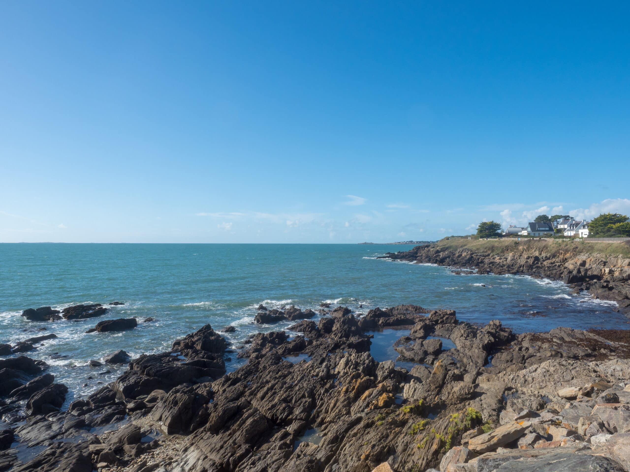 Felsenküste 20231022 143346 Concarneau scaled